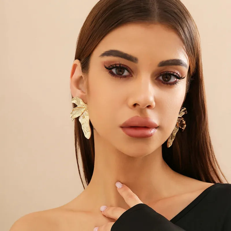 Brincos-de-Folha-Geom_trica-Zellis