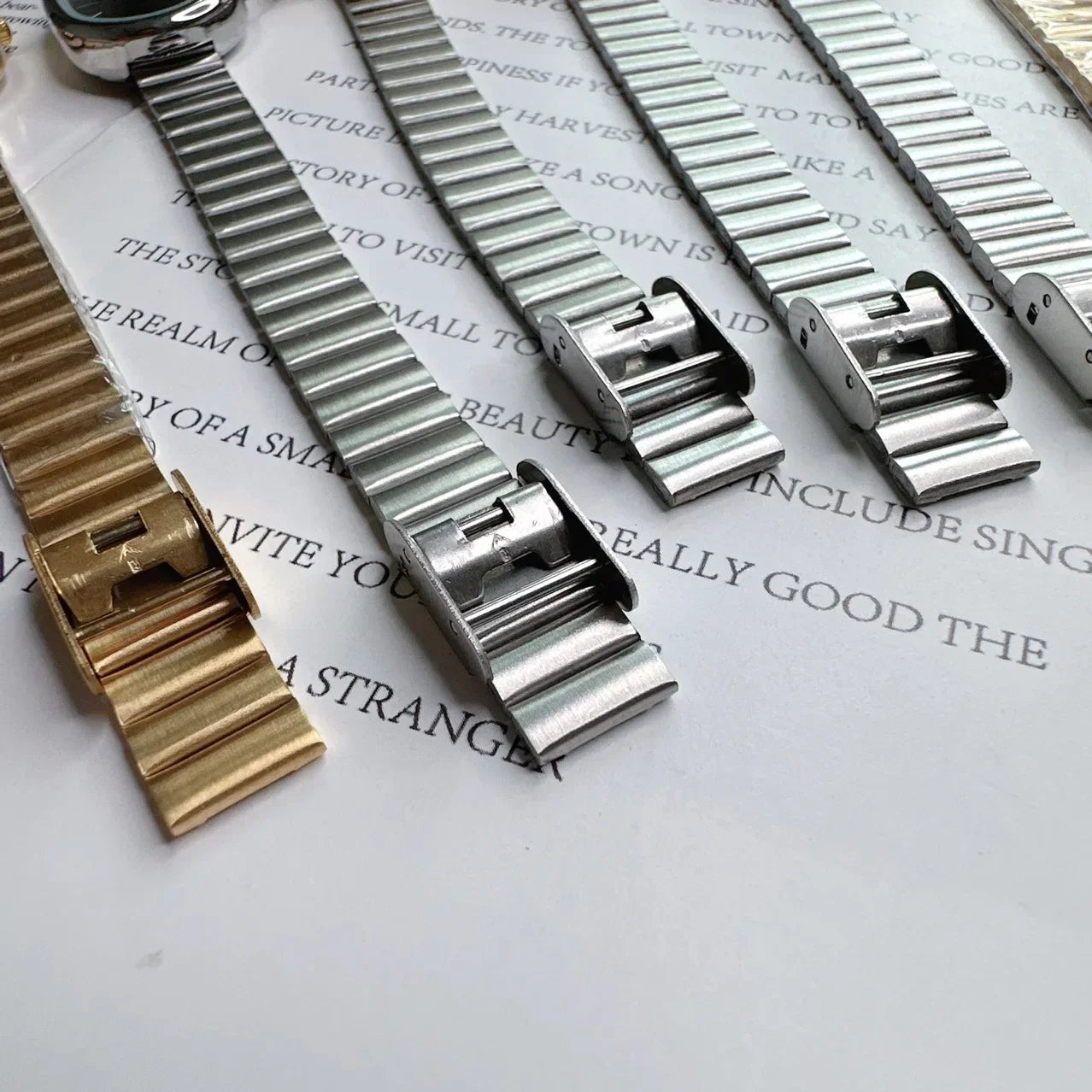 Relógio-Mostrador-Oval-Fiore-Zellis